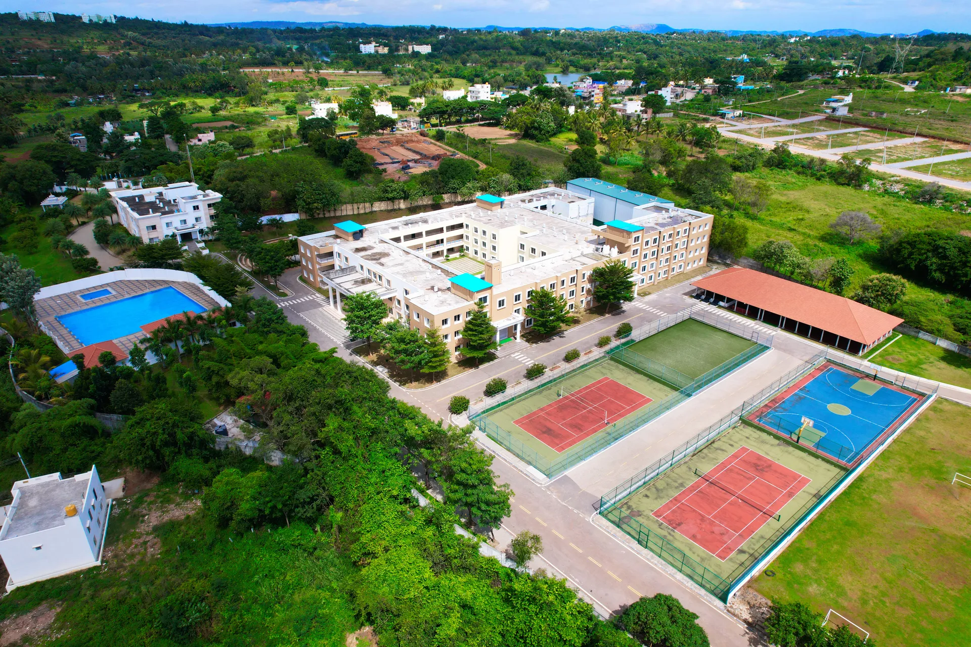 Lush Green 15-acre Campus